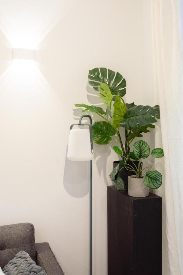Jardin Secret Studio Terrasse Panier Vieux-Port Марсилия Екстериор снимка